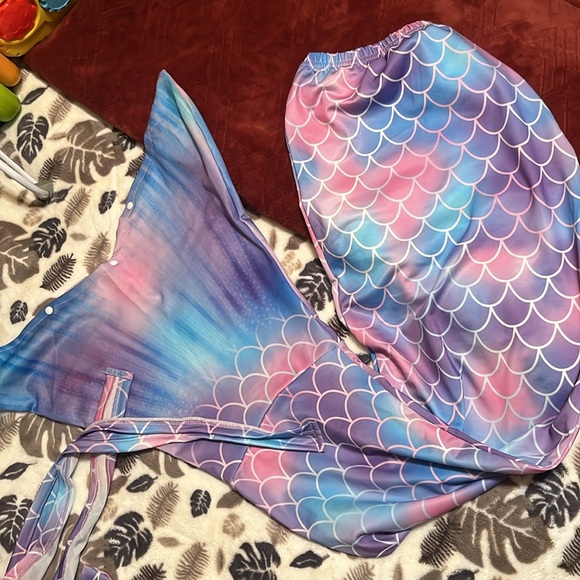 Girls mermaid bathing suit - Picture 3 of 4